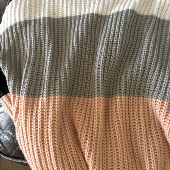 Colorful sweater - Picture 5 of 6